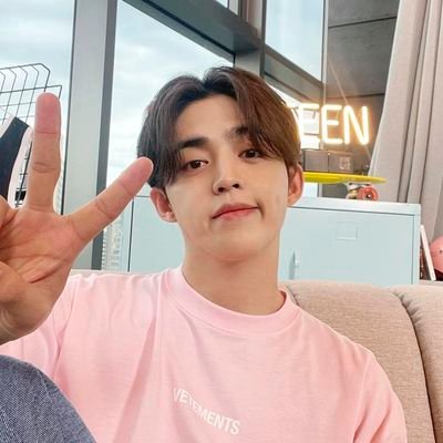 yjhanchns Profile Picture