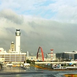 国土交通省　関東地方整備局　東京空港整備事務所の公式アカウントです。
東京国際空港の施設整備に関わる情報や当事務所関係のイベント情報等を発信していきます。
【管轄している空港】
東京国際空港（羽田空港）