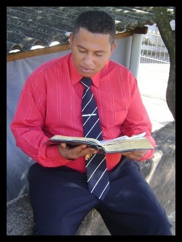 Sou Solteiro e to Em Busca da Felicidade Deus Provera *-*