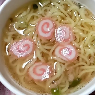 angel_noname_ww's profile picture. 先輩に憧れて、🌈創作の世界に飛び込んでみました…！初心者ですがよろしくお願いします！絵はまだまだ練習中です！パパブーとかイベントにも行ってみたいです。今は異母兄弟の兄二人と同居しており、最近兄たちの言動が気になるので、こっそり皆さんにも報告しつつ創作（びーえる？）のネタにさせてもらおうと思います✨腐注意⚠