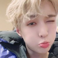 艺兴のHONEY柴犬@サブロー莲莲子🐝🐕💜 (@myking_zyx_) 's Twitter Profile Photo 艺兴のHONEY柴犬@サブロー莲莲子🐝🐕💜 (@myking_zyx_) 's Twitter Profile Photo