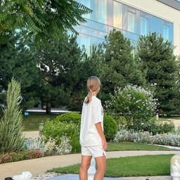 smeghee36527's profile picture. I live alone now and enjoy business, traveling, shopping, food and music. I have a calm personality and I hope we can be friends.