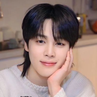 totiotome🍓🐣Jimin✨🌙Closer than this💝