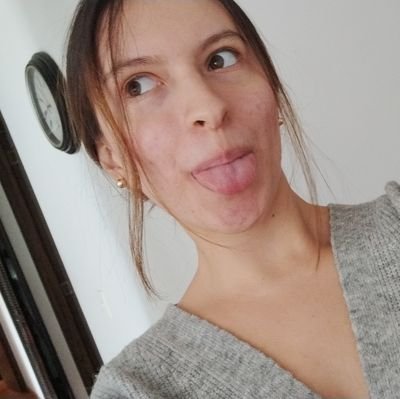 tatispp99's profile picture. Sobrellevando la vida de adulta joven