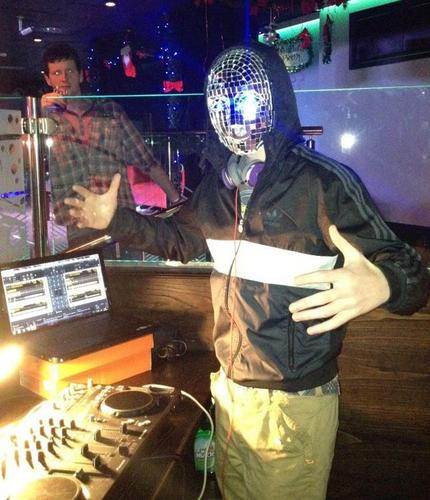 Wardoi_'s profile picture. I like a few tunes and a game of football snap 📸 - wardoi  🎧 insta - david_wardy