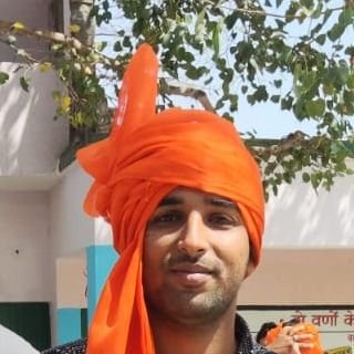 कवि,लेखक और विचारक ।
लिखना मेरा जुनून और पढ़ना मेरी आदत