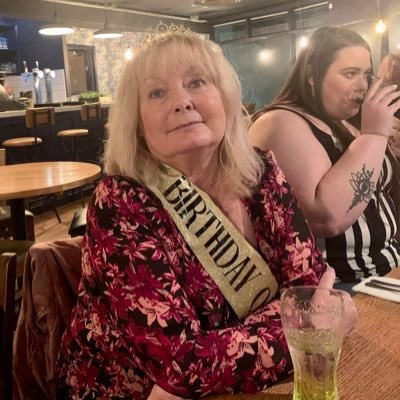 JulieFo84836679's profile picture. 