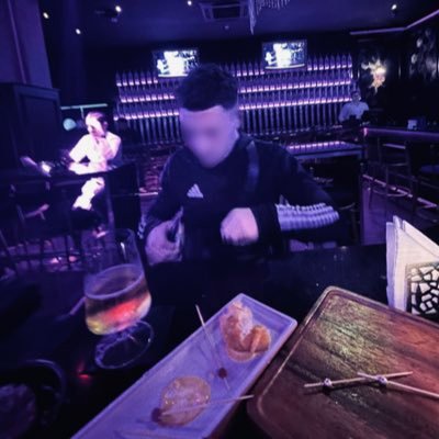 MocroFaccia's profile picture. 