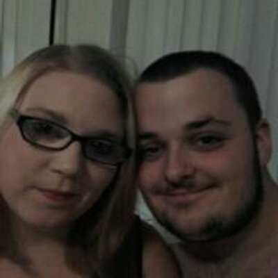 Profile Picture of Angela Headley (@1121zizzarose) on Twitter