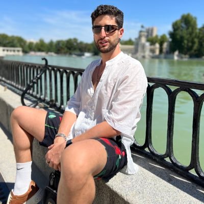 dansarmento's profile picture. 