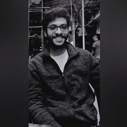 Amr41150927's profile picture. شاب عادي يضعه كثر في تصورات نمطية لا شأن له بها.