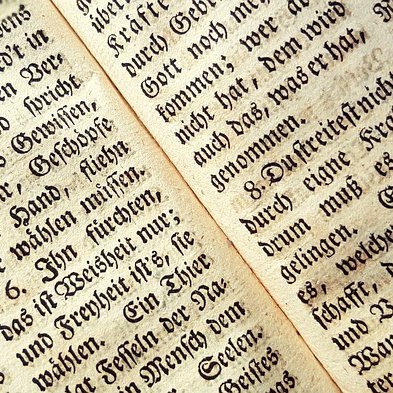 akbookworm's profile picture. 