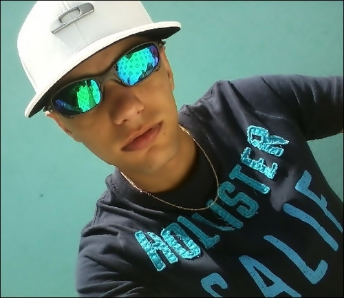 orkut : http://t.co/VRvM31fozr
facebook: http://t.co/4vtIswDctj