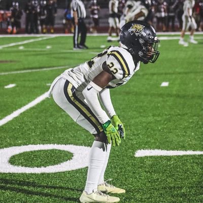 CB | 4.45 40yd | 10.9 100m | 5’10 @ Buchholz Highschool