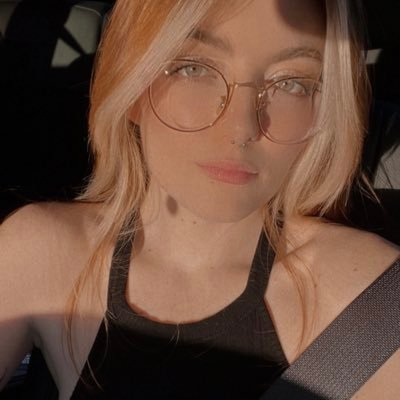 itsEevanaa's profile picture. raebie + lesler