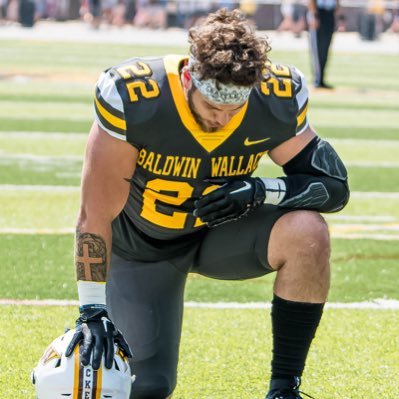 Fullback/H-Back // Baldwin Wallace ‘23 //Pittsburgh Central Catholic ’19// 5’11 230 lbs// #MakeFullbacksGreatAgain