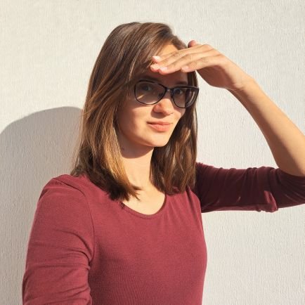 realbarbi2749's profile picture. never the same