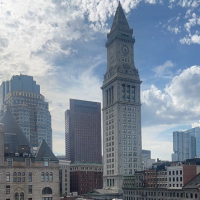 StevieeLocks's profile picture. Follow for daily bets!