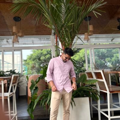Vishwasrv's profile picture. 