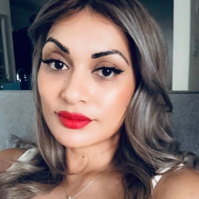 LifeinLipstick1's profile picture. 