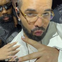 la (@justachillgurll) 's Twitter Profile