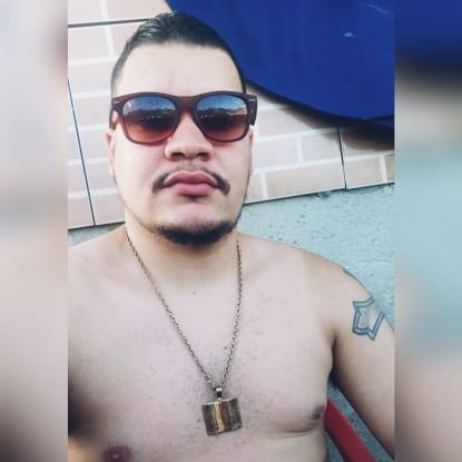 Os que confiam no Senhor
são como o monte Sião,
que não se pode abalar,
mas permanece para sempre.