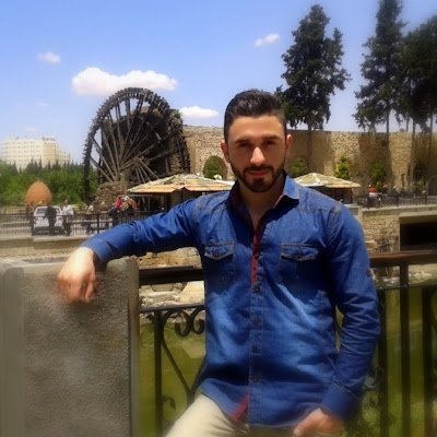 طبيب أسنان