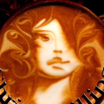 The pioneer in this form of Coffee Art. Bringing my coffee art into the Nft/web3/Metaverse space. . . . Instagram: Artoncoffee . . . . . Youtube: Artoncoffee .