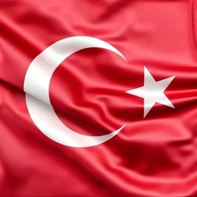 Kıpçak Türk'ü, Trabzonlu,Trabzonspor'lu , Atatürk'ün ilke inkılaplarına bağlı biri.