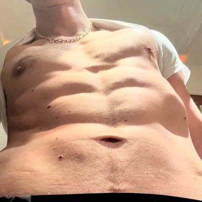 18+. Demanding top. decade+ experienced Dom. Lifetime Alpha. 6’4” 32, size 11/45. US/UK based, travel often.