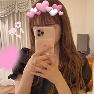 気になったらフォローしてね♡すぐに潮吹きしちゃう敏感なひと。ド変 態さんが好きです。上のお口も下のお口も...♥♥