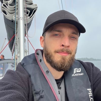 AurynCodes's profile picture. Senior Engineer at MBB🧑‍💻| 🌱 |🏋️| passionate fp full stack developer