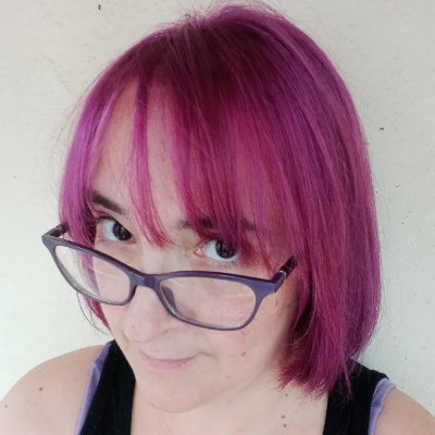 Escritora de ciencia ficción y fantasía. Ganadora de varios Premios Ignotus y un Encouragement Award. 🏳️🌈 Bisexual Pride 🏳️🌈