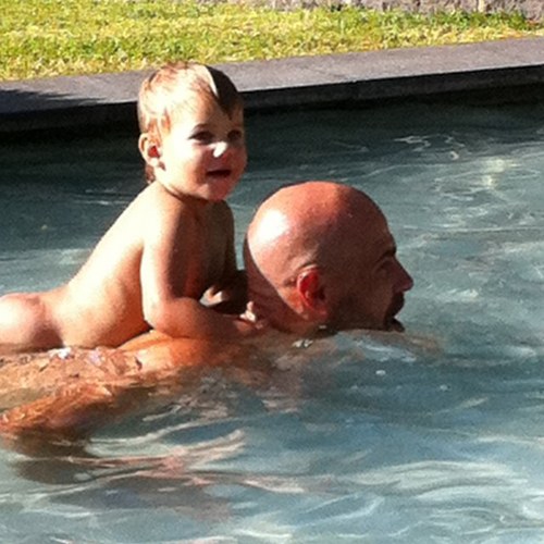 Rhodesy75's profile picture. Father of three wonderful kids, brilliant wife & a kick arse husband!!!