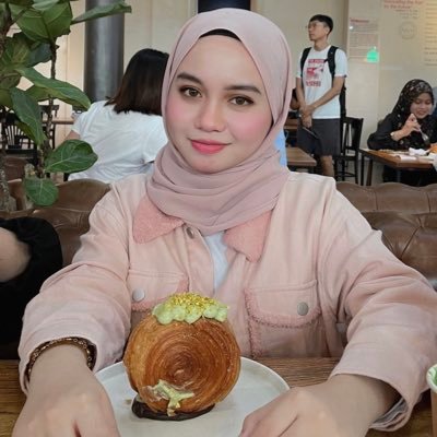 zirahazirah_'s profile picture. 