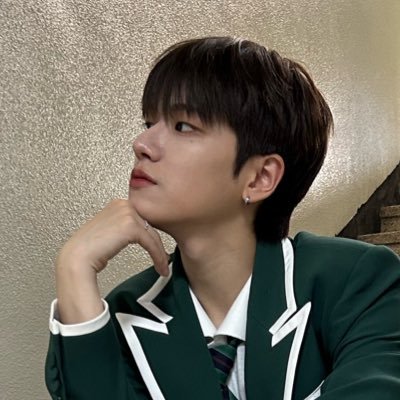 lovelee1022's profile picture. #리우 #RIWOO #우리리우