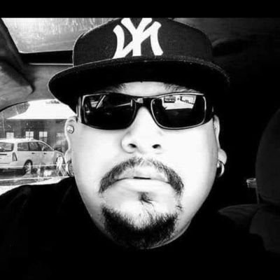 richtrustno1's profile picture. to live and have fun in life
