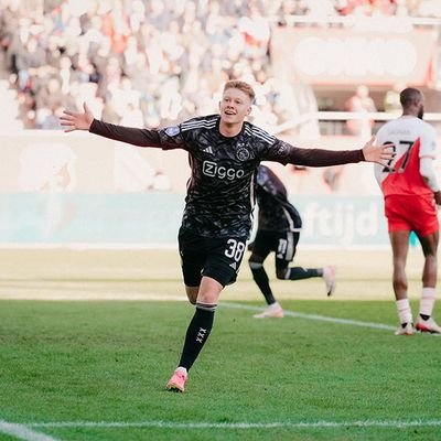 NewsAboutAjax's profile picture. True Ajacied⬜🟥⬜|Ajax on top🇳🇱|Give updates on Ajax.🔥🔥🔥|Kristian Hlynsson|Ajax-End of an Era|