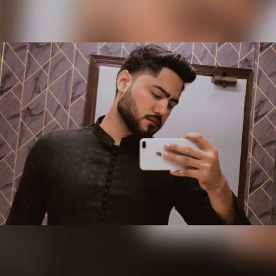 📍 Karachi | 24 y/o | 🎓 BSCS Grad | 💻 Developer Clean code, late nights, quiet hustle 🚀 Mission: Make Dubai feel cheap