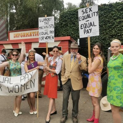 Skiphogan's profile picture. RAF Veteran. Bounder. Cad. Scoundrel and an absolute ROTTER! ❤️s Jazz and Whisky. Tally Ho! 🍾