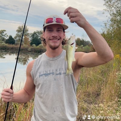 sc:johnjnoah Good ol’ country boy love Mudding and fishing riding horses. taken by the best :))