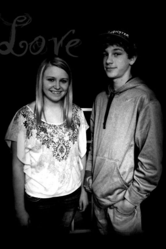 im shelby :) follow me & ill follow you back. i LOVE caleb matthew myers. (: okay, bye!