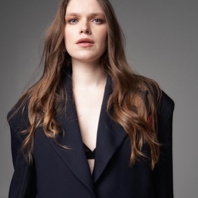 victoria_zhyr's profile picture. 