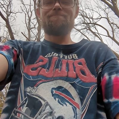 FF lover. 20 yr FF vet. Avid football fan. This is my FF and personal account.  Sworn JA17 Twitter defender ! ⚔️ Go Bills, Sabres, and  Go Spurs!