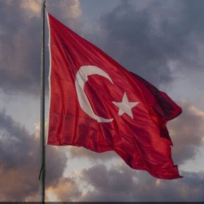 Benim naçiz vücudum elbet birgun toprak olacaktır. Ancak Türkiye Cumhuriyeti ilelebet payidar kalacaktır.