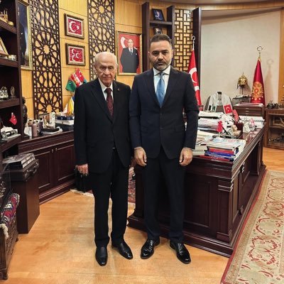 Tügik Ynt Krl Üyesi / Tümgiş Gnl Skr / Tügiad / Fenerbahçe Kongre Üyesi / Mcc Kozmetik Aş https://t.co/oV7BNA5bIj https://t.co/t3IZoZlWfp
