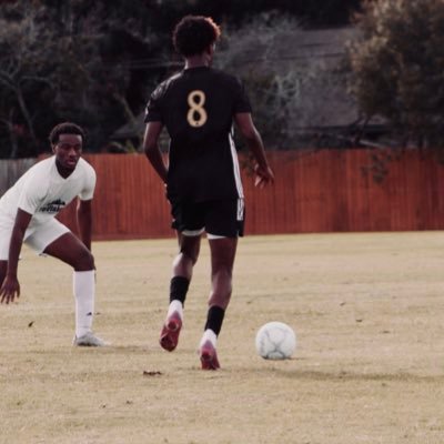 class of 24’. 6’6ft 202lbs | Houston FC |highlight video: https://t.co/gjz4i2yclJ. goal scorer (ST/FW/LW/RW/CAM) for the @hhs_canes.