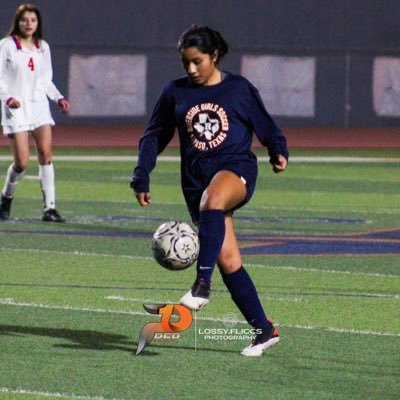 ⚽️🏃♀️| Riverside HS #6 | RHS’25 | Defense | GPA: 4.0 Email:07castrokim@gmail.com | #Prep1Athlete