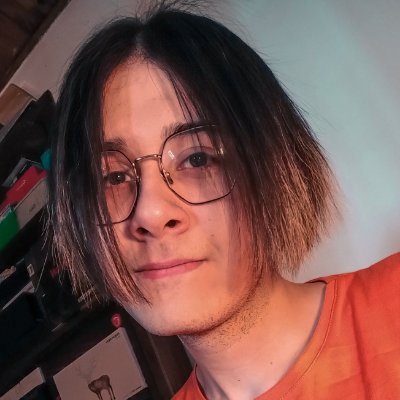 alejoide_'s profile picture. SRE, desarrollador de software, freestyler y me gusta D&D.