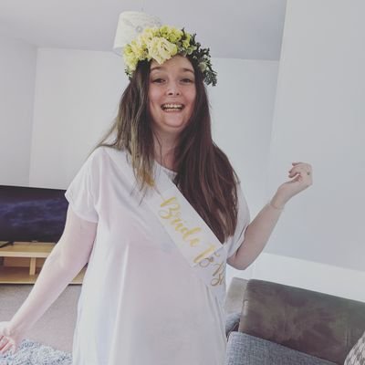 Wildlife (especially birds), Warhammer and comics. Happiest in nature. Nerdy. Boy Mum. Military Wife. Chronic illness warrior. Own views.